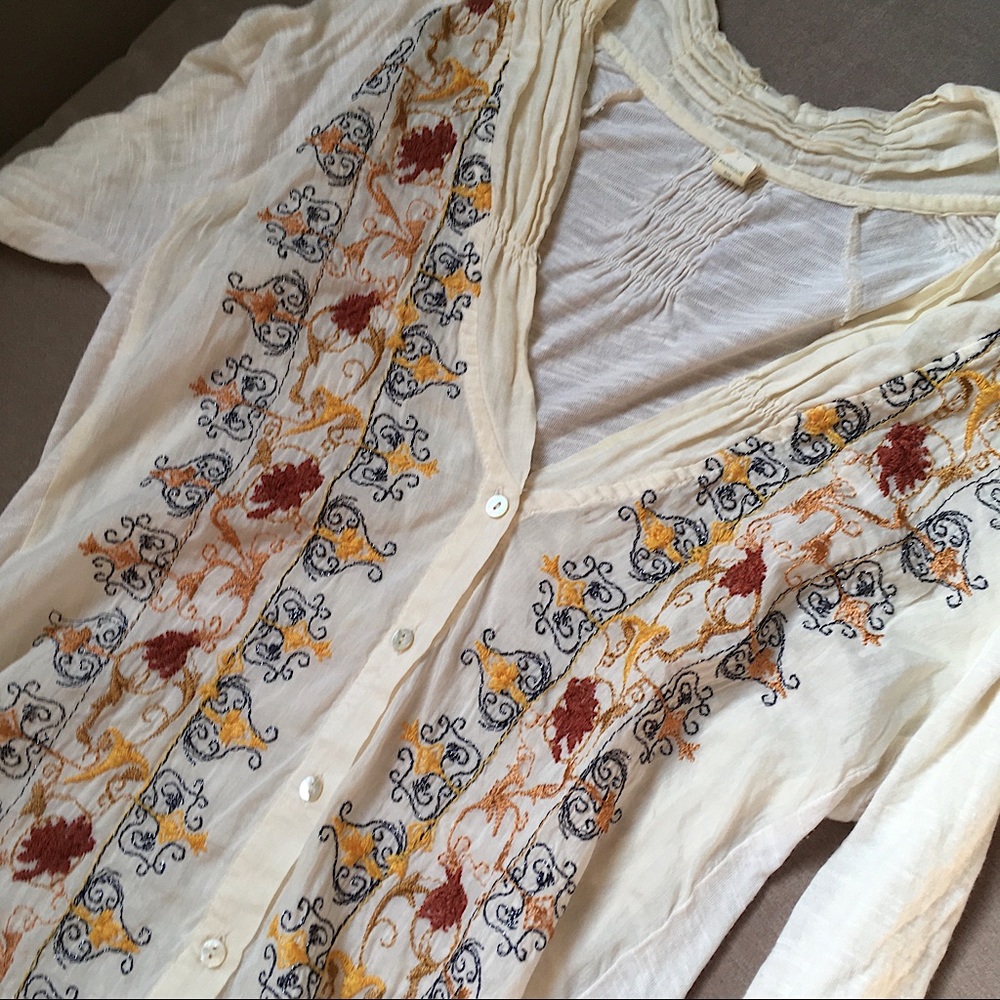 Anthropologie TINY Embroidered Button Down Blouse